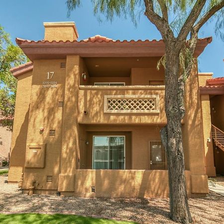 Pristine Top Floor Condo With Access To Clubhouse & Pools Phoenix Exterior foto